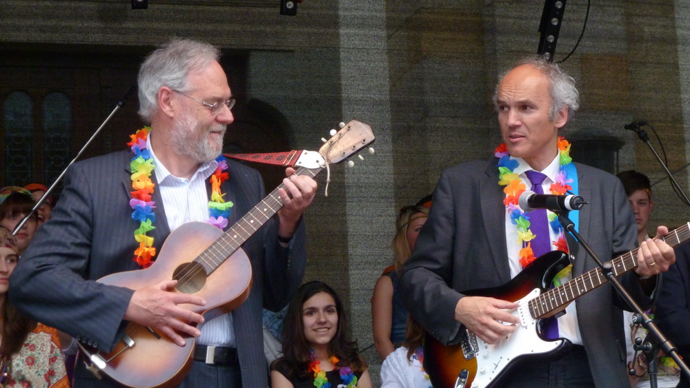 201105_NE/2011-05-20 17-33-57_NeiEttelbruck2011.JPG